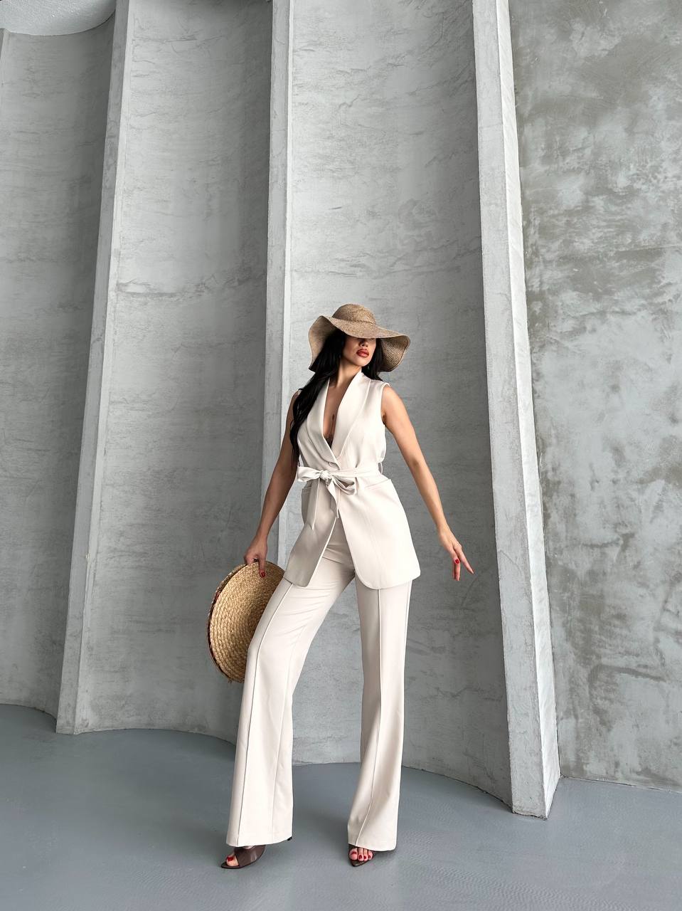 Kadın Kolsuz Kuşaklı Yelek Pantolon İkili Takım