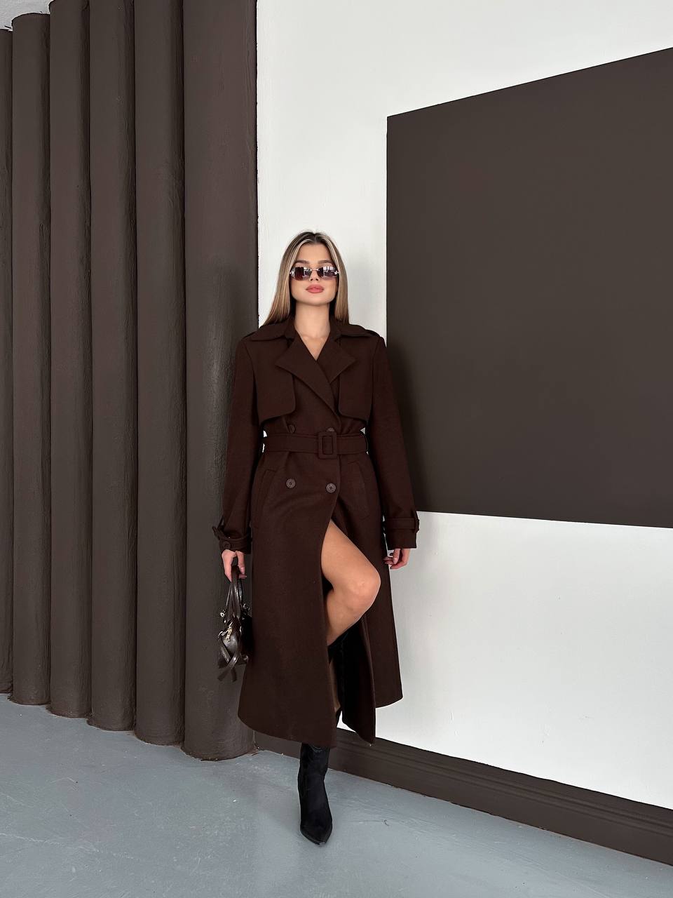 Kadın Kemerli Düğmeli Kaşe Kaban