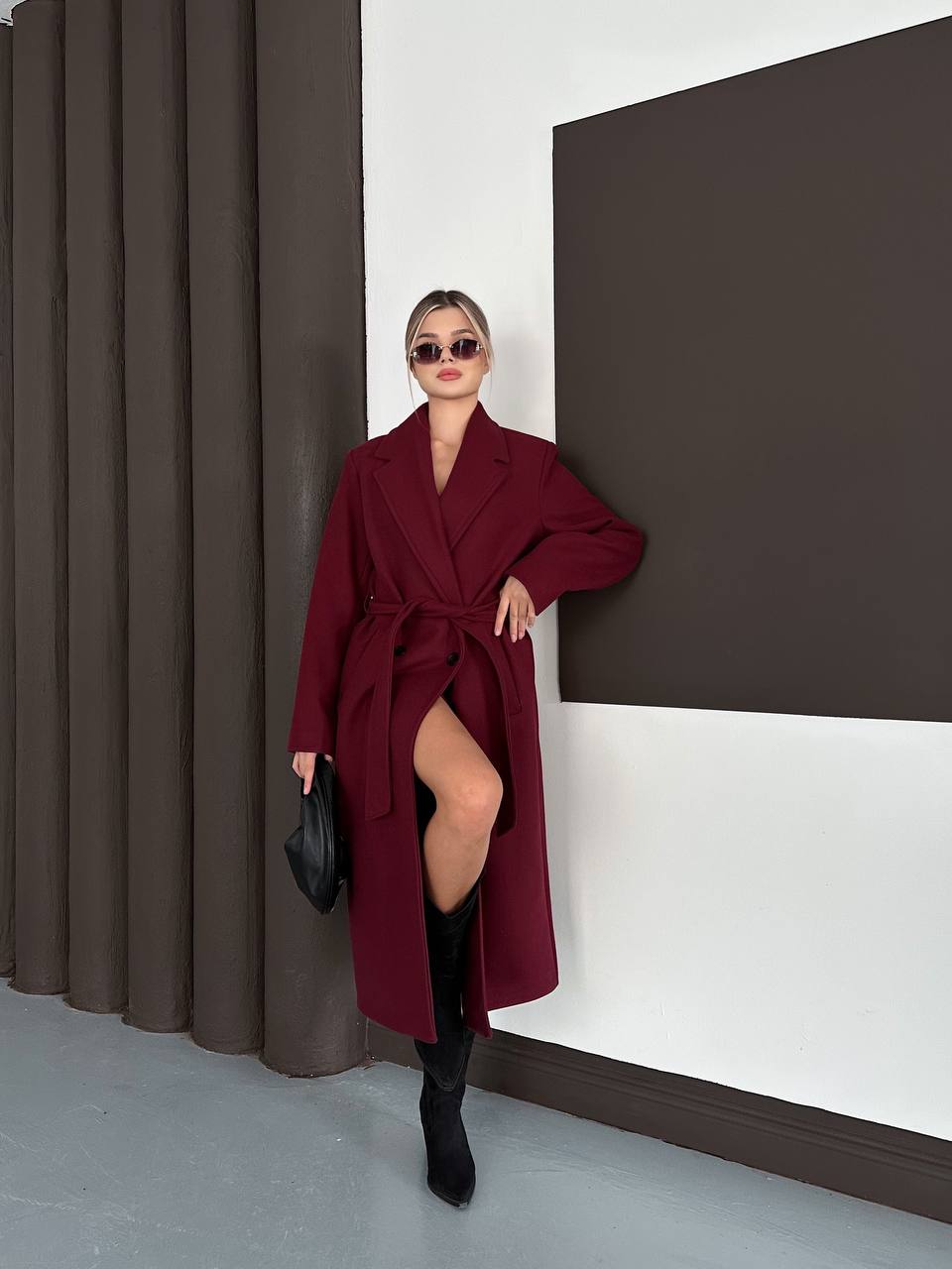 Kadın Kuşaklı Zarif Uzun Kaban